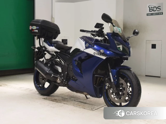 Проданный Yamaha FZ1 FEATHER GT 2011 из Японии, фото 4
