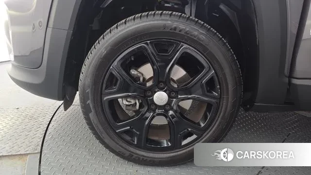 Jeep Renegade id 3736017 из Кореи 15