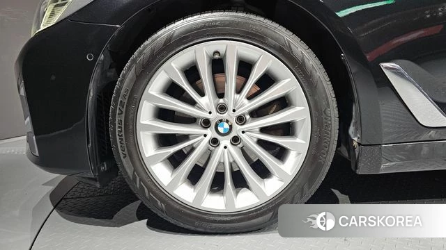 BMW 5 Series (G30) id 4898885 из Кореи 27
