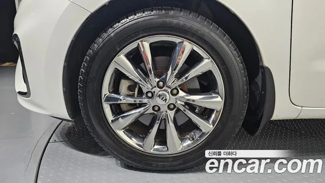 Kia The New Carnival id 2922809 из Кореи 15