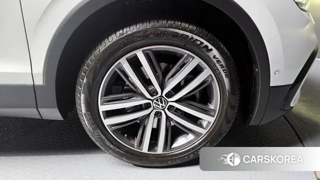 Volkswagen Tiguan Allspace id 3550369 из Кореи 15