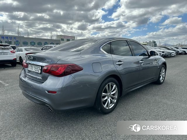 Infiniti Q70 id 4233174 из Кореи 15