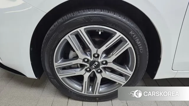 Kia Come New K3 id 3013529 из Кореи 15