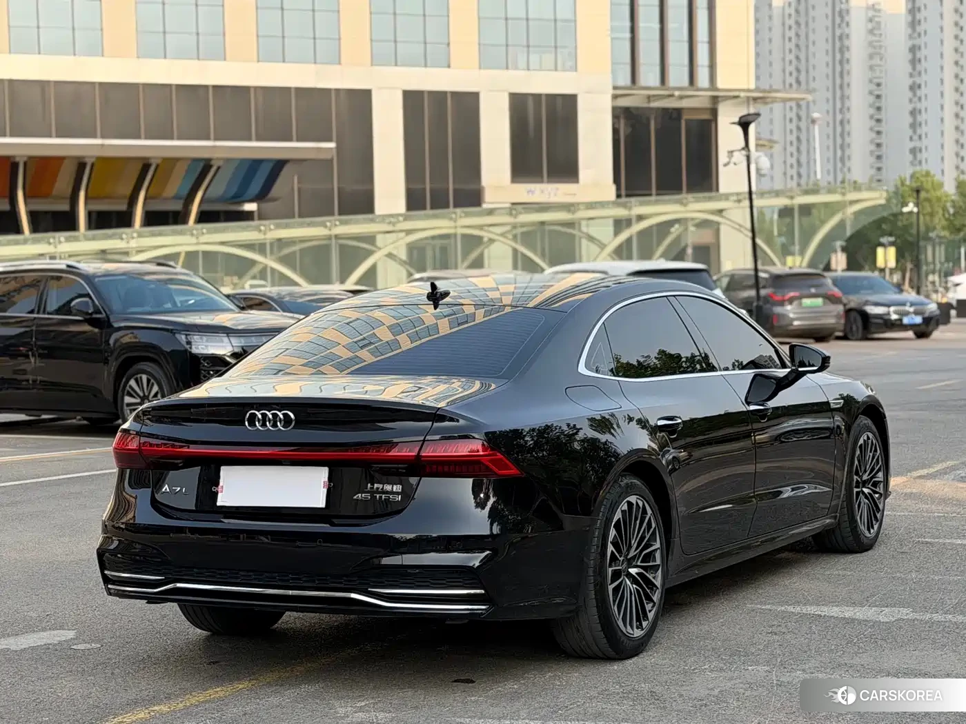 Audi A7L id 4600921 из Китая 12