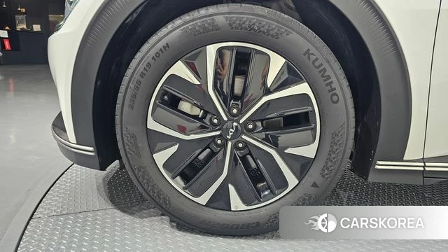 Kia EV6 id 4433827 из Кореи 26