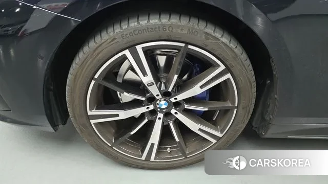 BMW 5 Series (G60) id 3382772 из Кореи 10