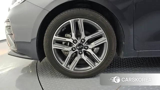 Kia Come New K3 id 3723719 из Кореи 15