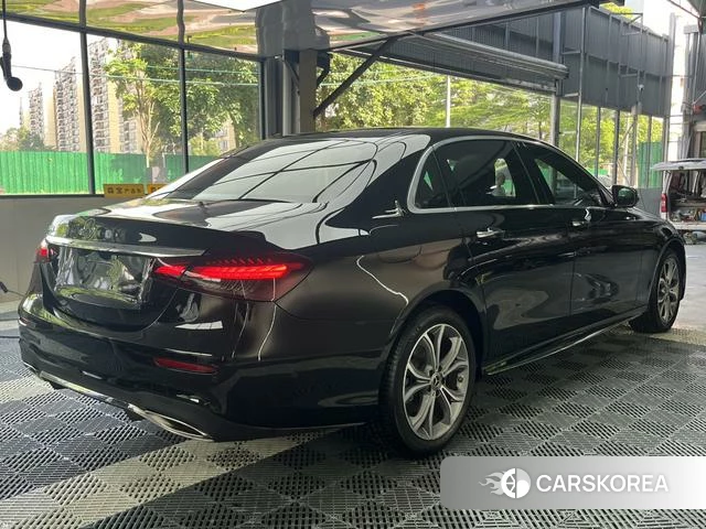 Mercedes-Benz E-class id 4279390 из Китая 18