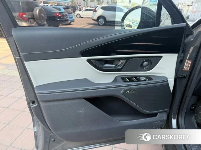 Lincoln Navigator id 3920698 из Китая 23