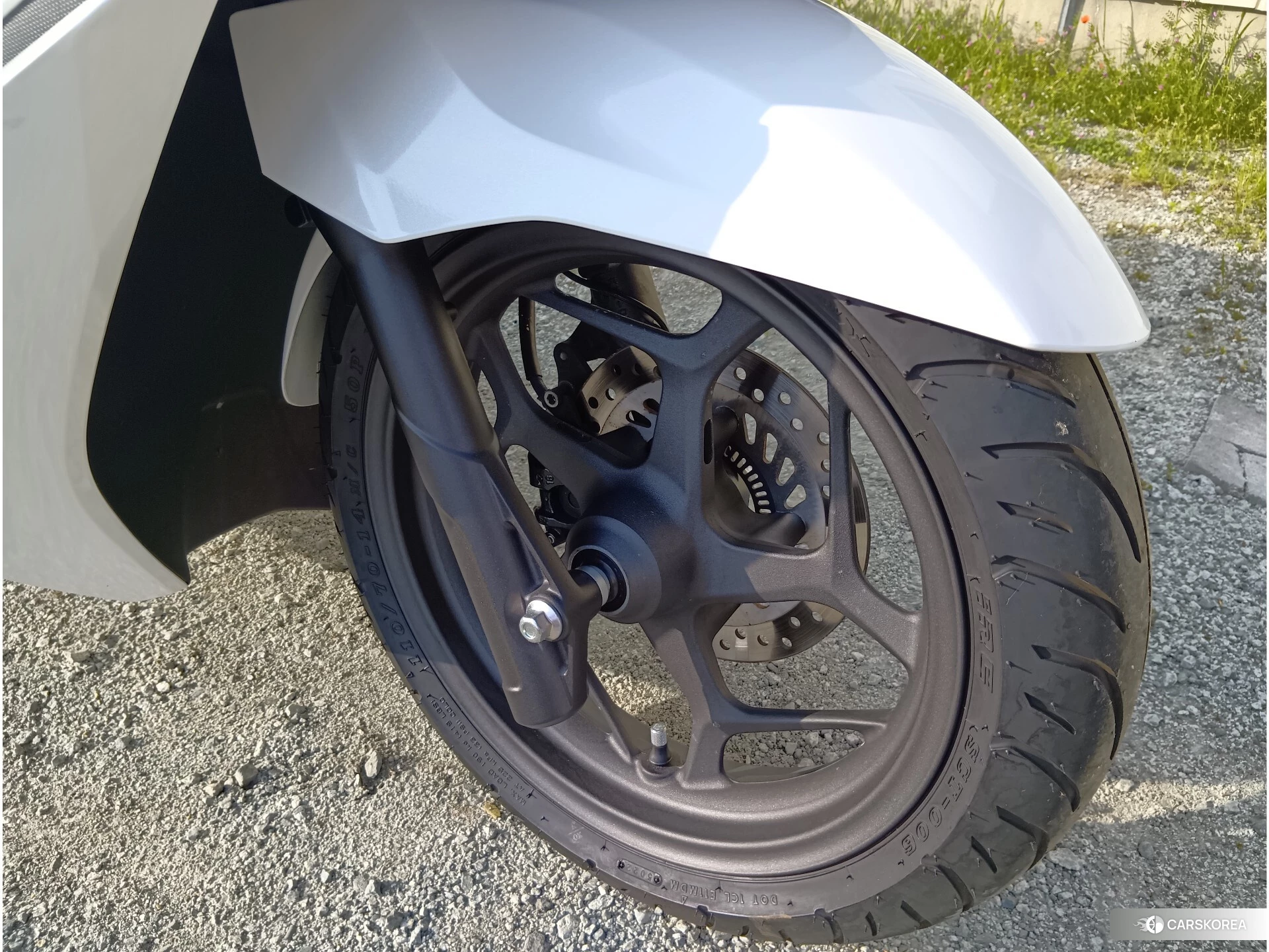 Проданный Suzuki GLADIUS 650 ABS 2017 из Японии, фото 2
