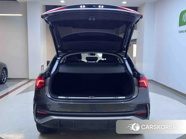 Audi Q3 Sportback id 4353211 из Китая 18