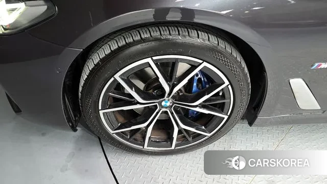 BMW 5 Series (G30) id 3395717 из Кореи 15