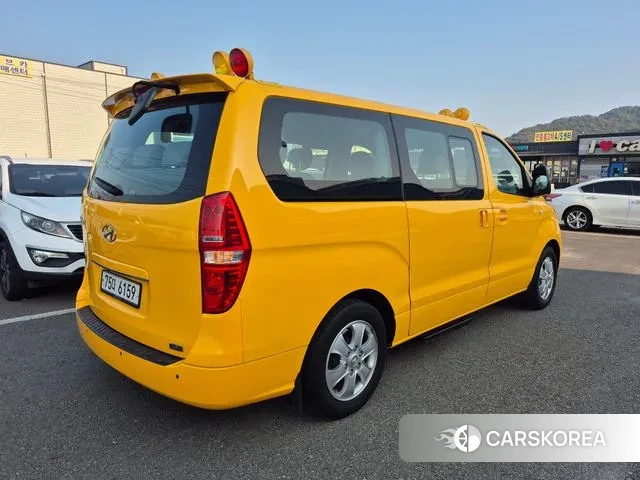 Hyundai The New Grand Starex id 3315423 из Кореи 13