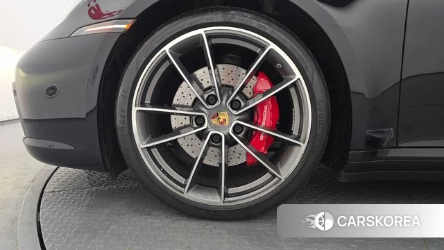 Porsche 911(992) id 4377451 из Кореи 23