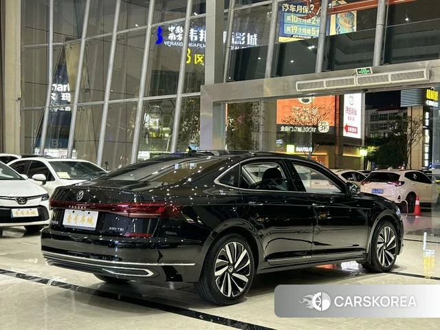 Volkswagen Passat id 4290550 из Китая 17