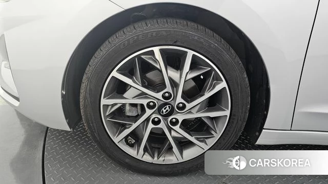 Hyundai The New Avante AD id 4447488 из Кореи 29