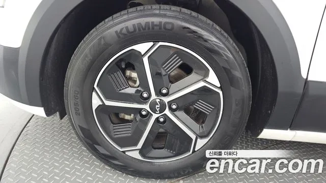 Kia Di Ol Nu Niro id 2874477 из Кореи 15