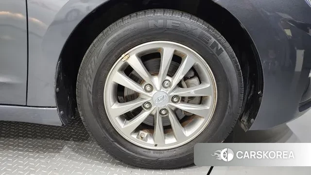 Hyundai The New Avante AD id 3000301 из Кореи 15