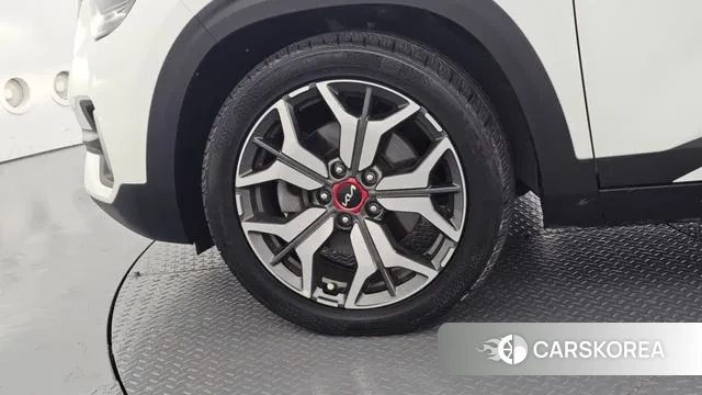 Kia Seltos id 3213418 из Кореи 15