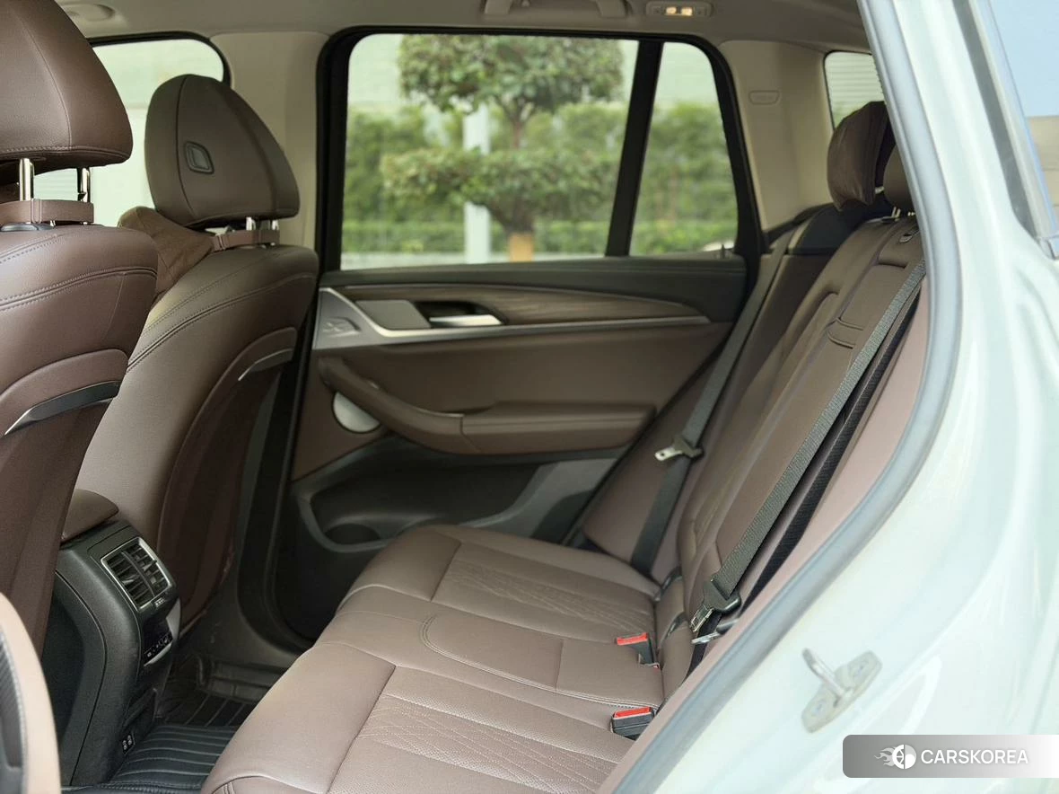 BMW X3 id 4473728 из Китая 7