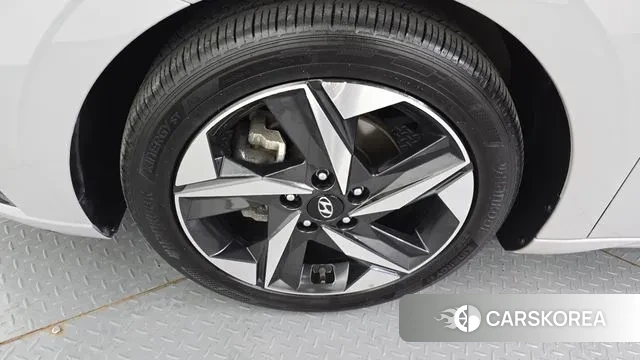 Hyundai Avante (CN7) id 3330110 из Кореи 15