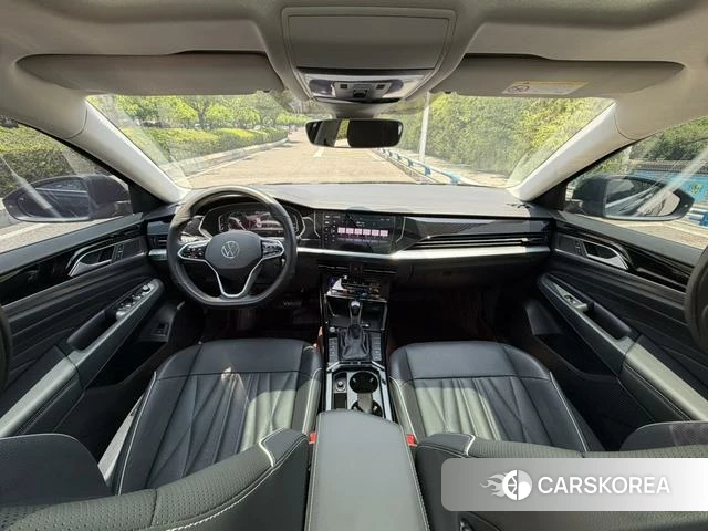 Volkswagen Passat id 4276472 из Китая 22