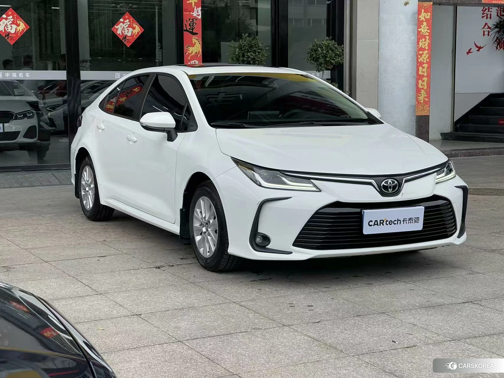 Toyota Corolla 2021 Белый из Китая, фото 5