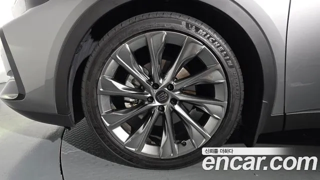 Toyota Crown Crossover id 2949031 из Кореи 15