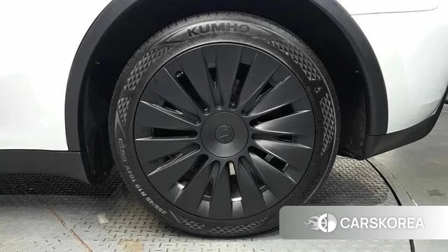 Tesla Model Y id 3805728 из Кореи 15