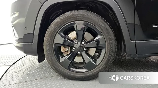 Jeep Cherokee (KL) id 2985171 из Кореи 15