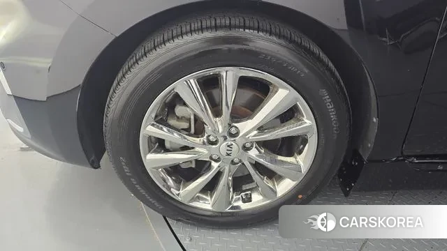 Kia The New Carnival id 3568437 из Кореи 15