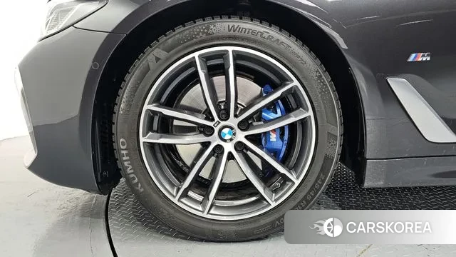 BMW 5 Series (G30) id 3590979 из Кореи 15