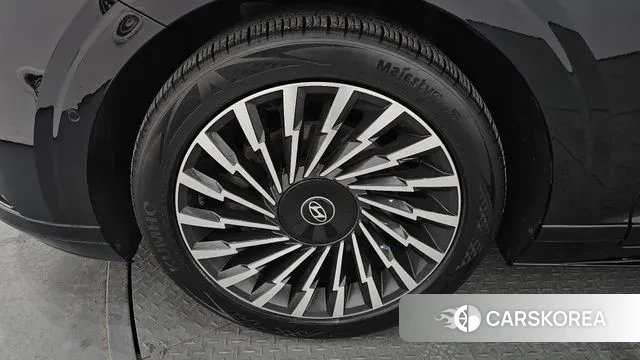 Hyundai Grandeur (GN7) id 3605855 из Кореи 15