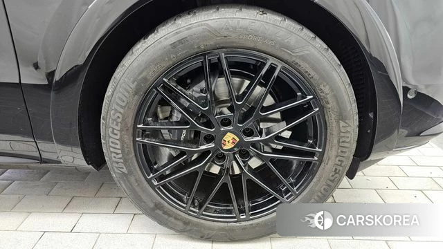 Porsche Cayenne (PO536) id 3838433 из Кореи 15