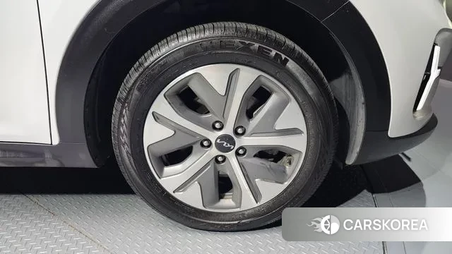 Kia Niro Plus id 3378425 из Кореи 15