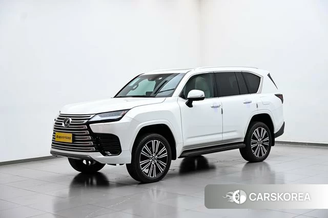 Lexus LX id 4276738 из Китая 15