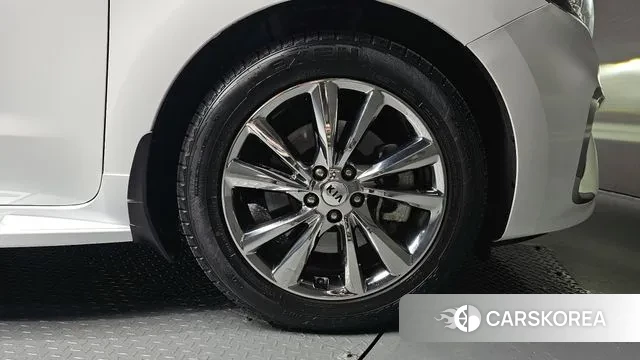 Kia The New Carnival id 3292191 из Кореи 15