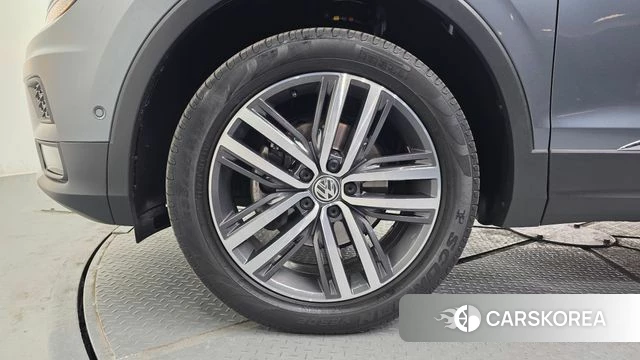 Volkswagen Tiguan Allspace id 4250496 из Кореи 29