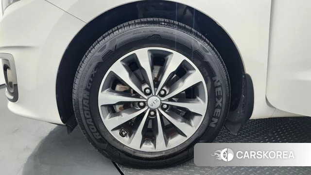 Kia All New Carnival id 4496969 из Кореи 27