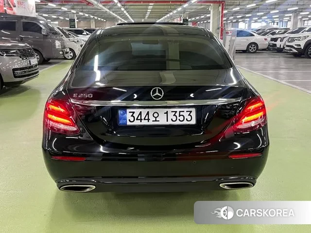 Mercedes-Benz E-Class W213 id 3687039 из Кореи 14