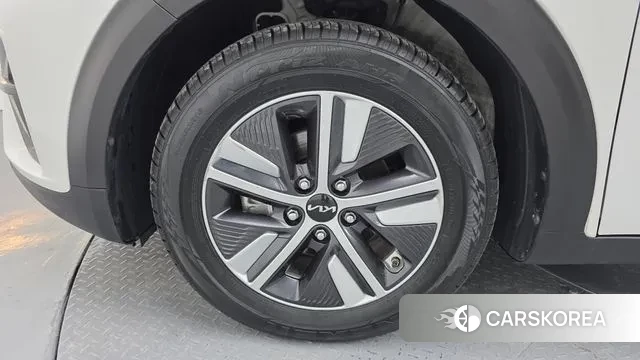 Kia The New Niro id 3012424 из Кореи 15