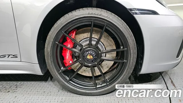 Porsche 911(992) id 2842573 из Кореи 15