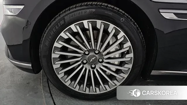 Genesis Electrified G80 (RG3) id 3615016 из Кореи 15