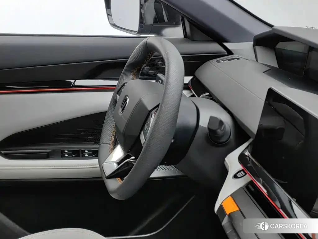 Chang'an UNI-V Smart iDD id 4679976 из Китая 19