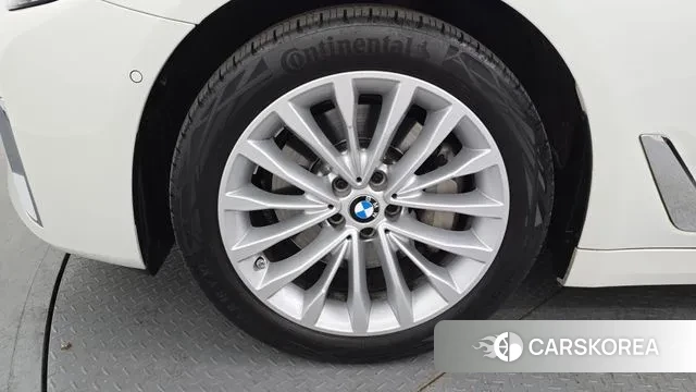 BMW 5 Series (G30) id 3722764 из Кореи 15