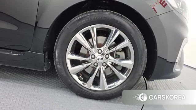 Kia The New Carnival id 3760686 из Кореи 15