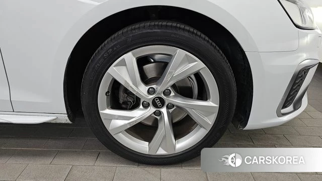 Audi A4 (B9) id 3812648 из Кореи 15