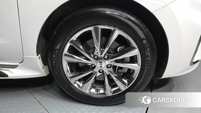 Kia The New Carnival id 4459094 из Кореи 25