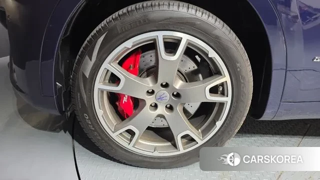 Maserati Levante id 3396604 из Кореи 15