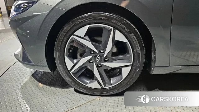 Hyundai Avante Hybrid (CN7) id 2890001 из Кореи 15